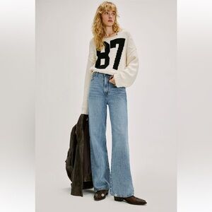 NWT Levi's Ribcage Wideleg Jean Size 27